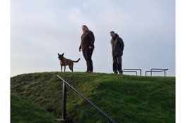 Honden speuren in het Kazemattenmuseum
