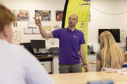 Leerlingen Gomarus College maken kennis met bouw en techniek dankzij TBI Praktijkfonds en Koopmans Bouwgroep