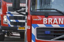Auto brand volledig uit op N380 bij Hoornsterzwaag